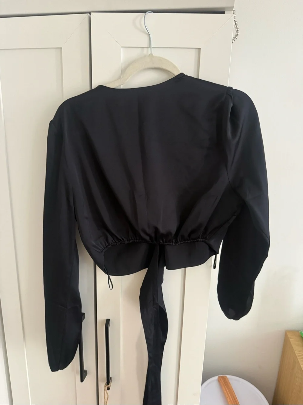 Abercrombie & Fitch Black Long-Sleeve Wrap Crop Top with Front Ties